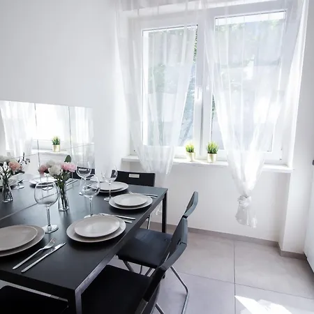 Chic - Center - Great Location - Widok Street Wrocław