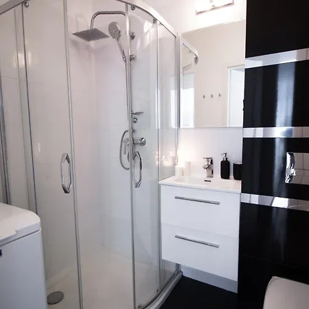 Apartament Chic - Center - Great Location - Widok Street